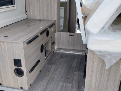 KAMPER RANDGER R560 4X4 TRANSIT 165 KM NOWY! MODEL 2025! GRIS MAGNETIC 46