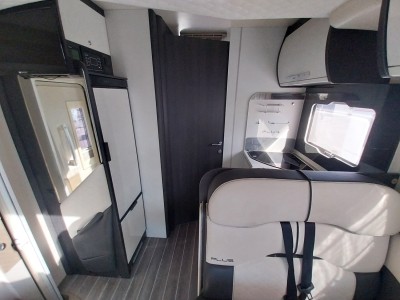 KAMPER CI MAGIS PLUS 84XT TRANSIT 170 KM AUTOMAT 2021 SALON POLSKA FV 23% 7